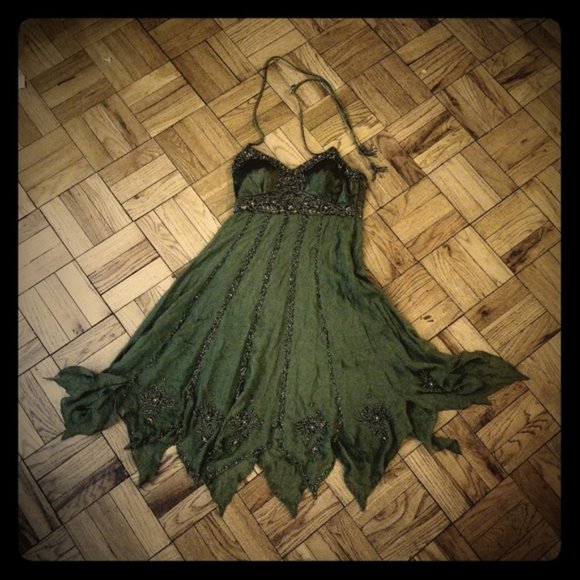 Gorgeous beaded green Cache dress - Picture 1 of 4